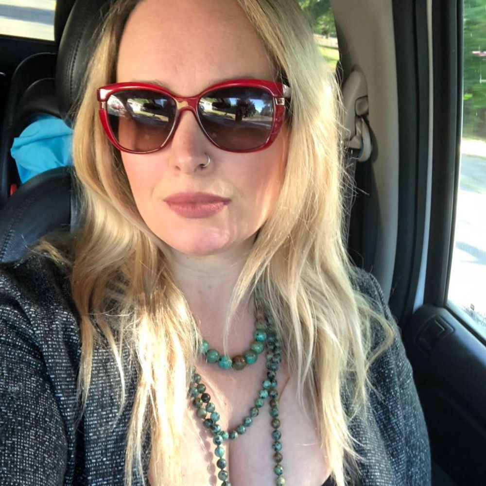 Meet your Posher, Renee